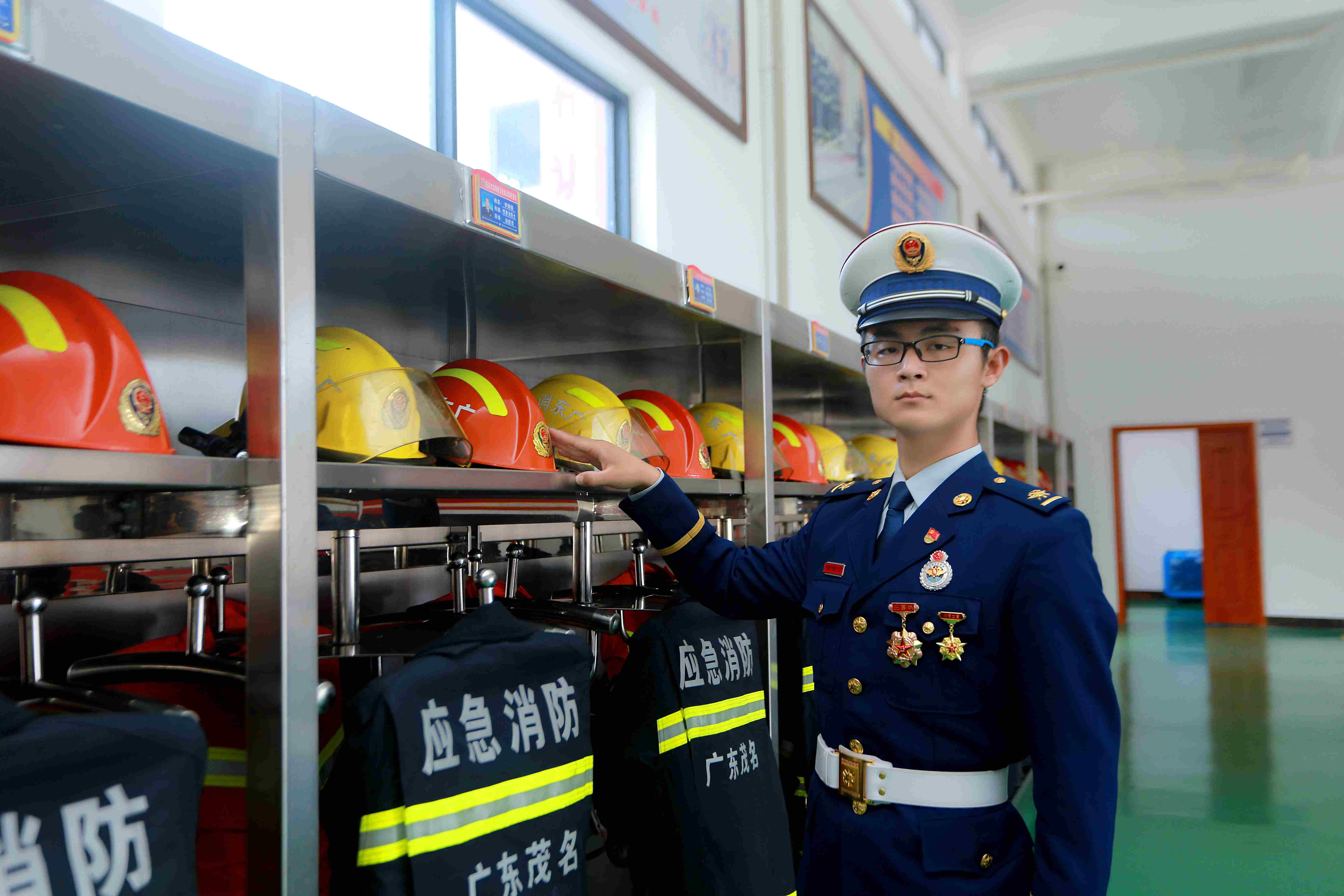 色情书